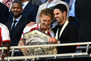 Martin Odegaard-Mikel Arteta-Manchester City-Arsenal-FA-Community Shield-2023