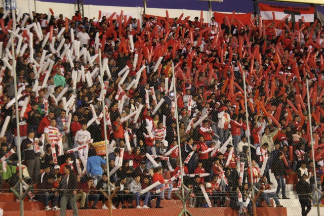 Hinchada T.Universitario 2