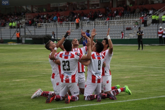 T.Universitario 25