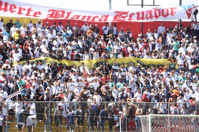 Hinchada LDU