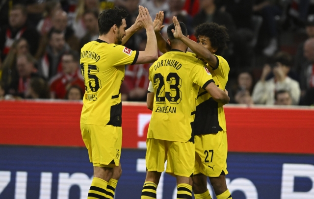 Borussia Dortmund 4