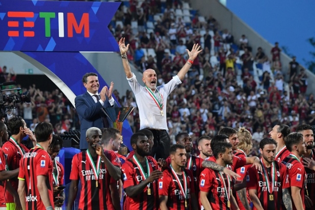 Stefano Pioli-italia-seriea-sassuolo-ac-milan-campeon 2022