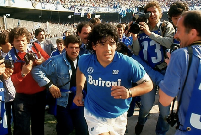 Diego Maradona 14