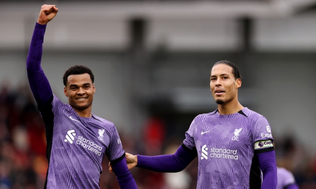 Virgin van Dijk-Cody Gakpo-brentford-fc-v-liverpool-fc