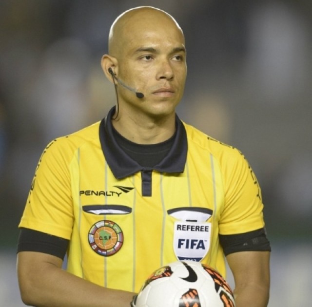 arbitro Omar Ponce