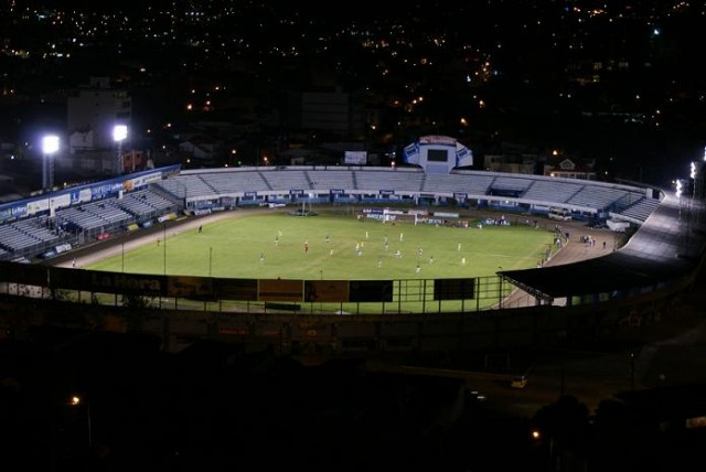 Estadio Reina del Cisne