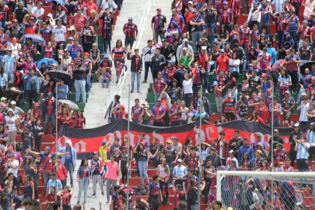 Hinchada Quito 3