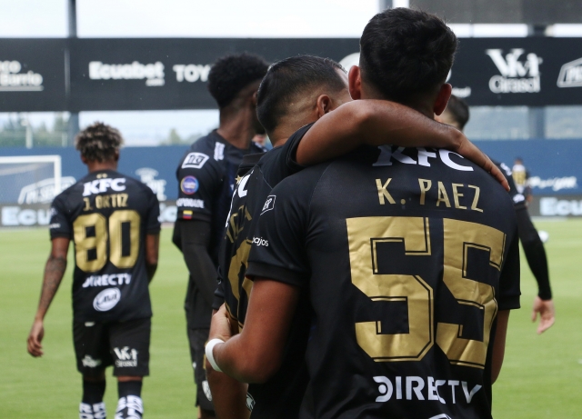 ¡kendry Páez Pone A Idv En La Pelea Por La 2da Etapa Con Un Golazo De Tiro Libre 