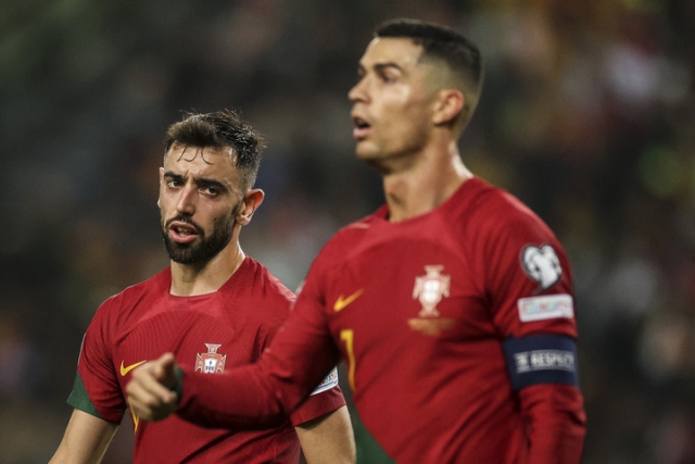 Bruno Fernandes-Cristiano Ronaldo-Euro 2024 qualifier-Portugal-Islandia