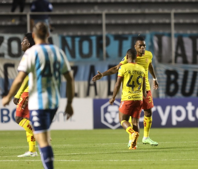 romulo-otero-copa-libertadores-aucas-racing