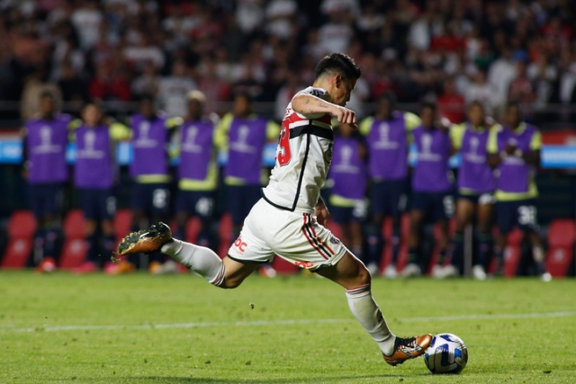 James Rodriguez sao-paulo-v-ldu-quito-copa-conmebol-sudamericana-2023